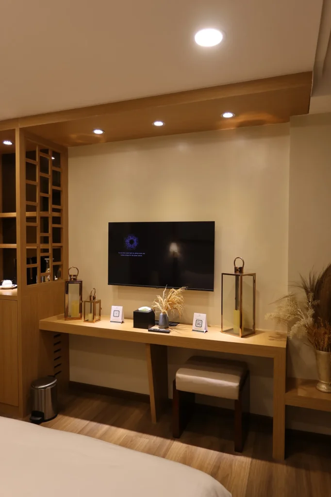 Deluxe Premier Suite - Photo 4